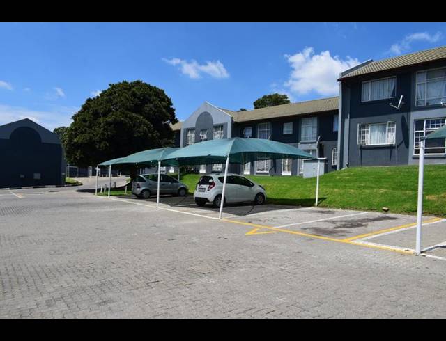 2 BEDROOM TOWNHOUSE FOR SALE IN LYNDHURST